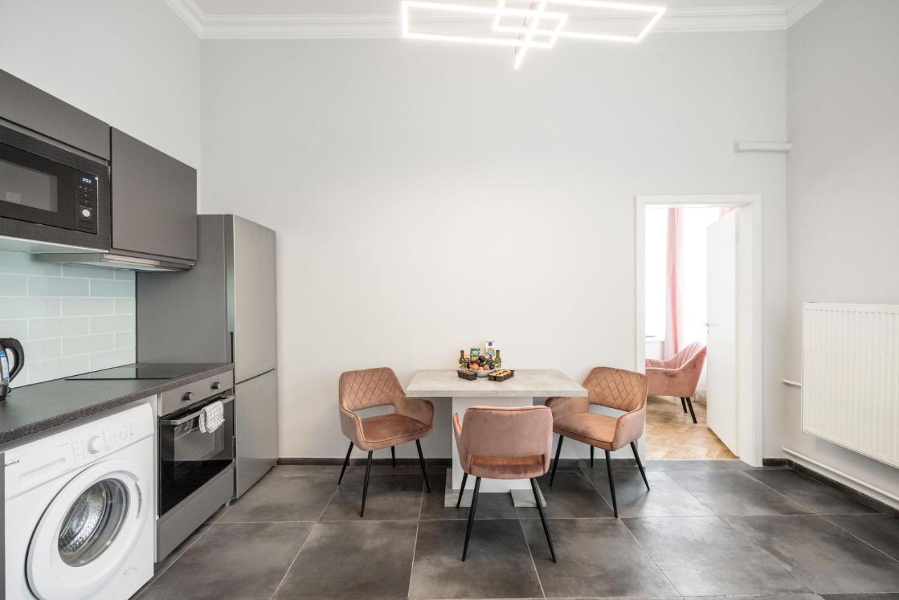 Prime Star Fashion Street Modern Luxury Apartments Budapest Exterior foto