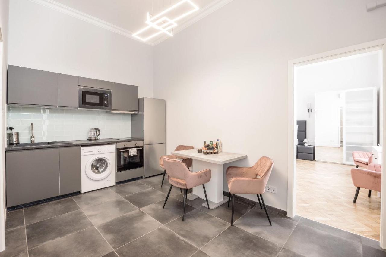 Prime Star Fashion Street Modern Luxury Apartments Budapest Exterior foto